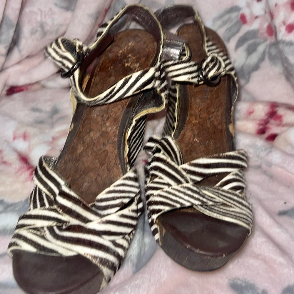Zebra print wedges